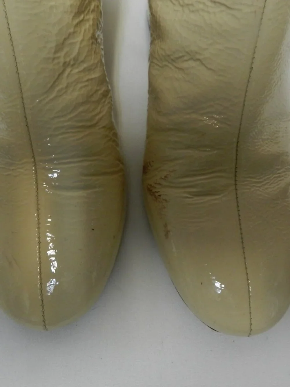 Tory Burch Juliana Patent Leather ankle zip boots cream w/ Gold trim Size Sz 8.5
